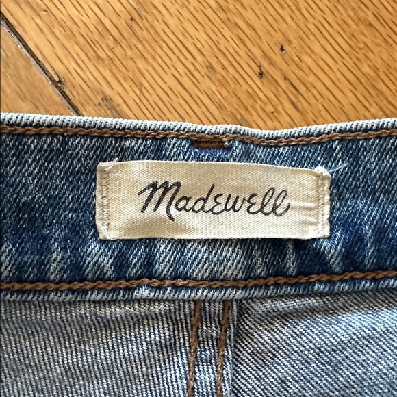 Madewell jeans, medium blue with distressing - Picture 6 of 7